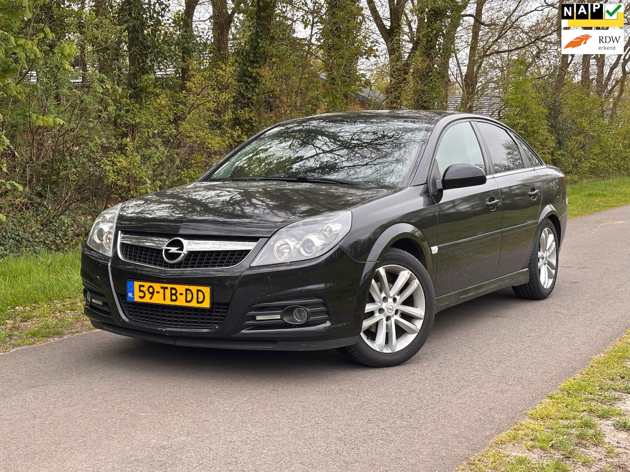 Opel Vectra GTS - 1.8-16V Business | Airco + Cruise control Nu € 1.750,- !!! - AutoWereld.nl
