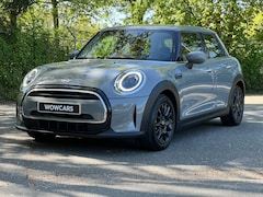 MINI Mini - 1.5 One Essential 5-Deuren - Apple CarPlay - Cruise Control - Airco - Navigatie - Led lampen - Dab Tuner