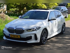 BMW 1-serie - 116D M-Sport / Virtual / Panorama / ACC / LED /