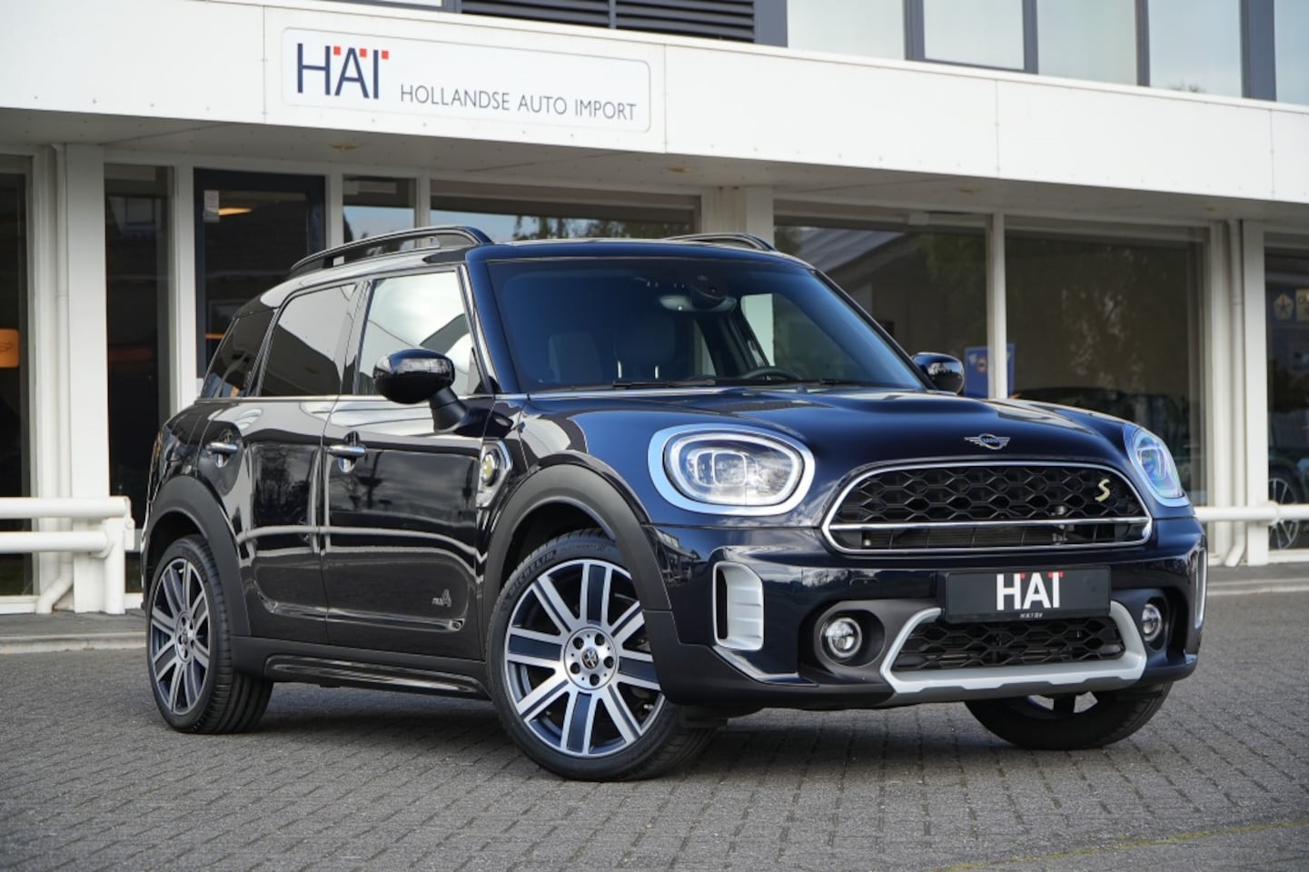 MINI Countryman - Mini 1.5 Cooper S E All4 Yours I ACC I 19 inch I Elektrische stoelen - AutoWereld.nl