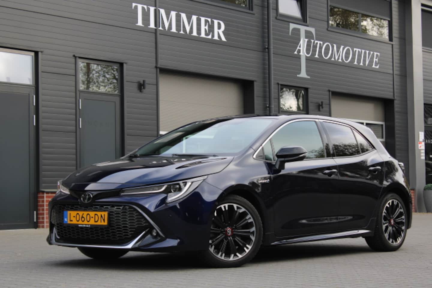 Toyota Corolla - 2.0 Hybrid GR-Sport - Dealer onderhouden -Nederlandse Auto - Prachtige auto Stoelverwarmin - AutoWereld.nl