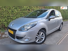Renault Scénic - 1.6 dCi Parisiènne
