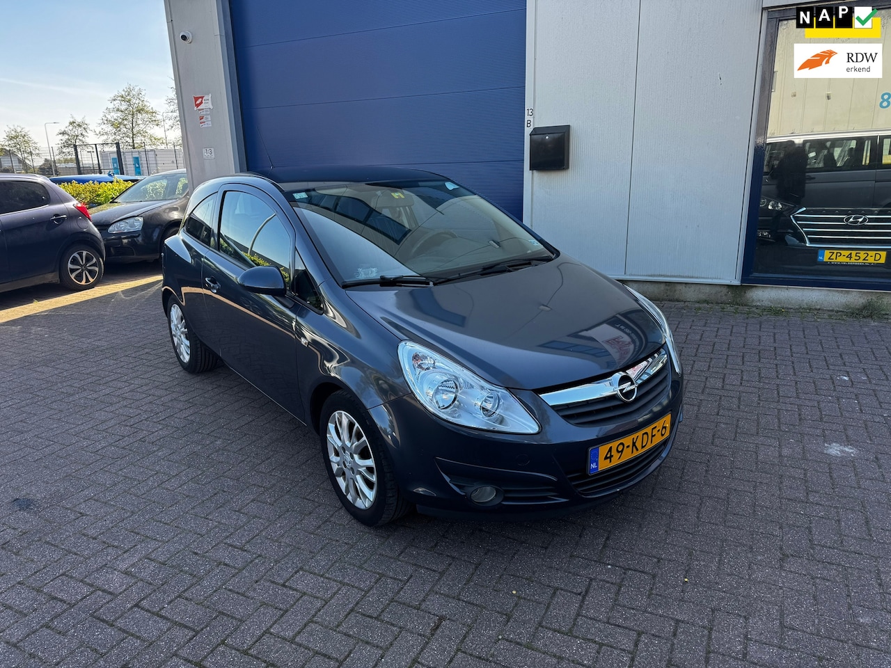 Opel Corsa - 1.2-16V Enjoy 1.2-16V Enjoy - AutoWereld.nl