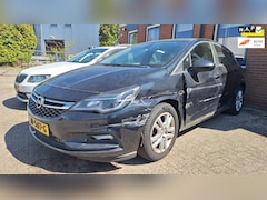 Opel Astra - 1.6 CDTI Business+
