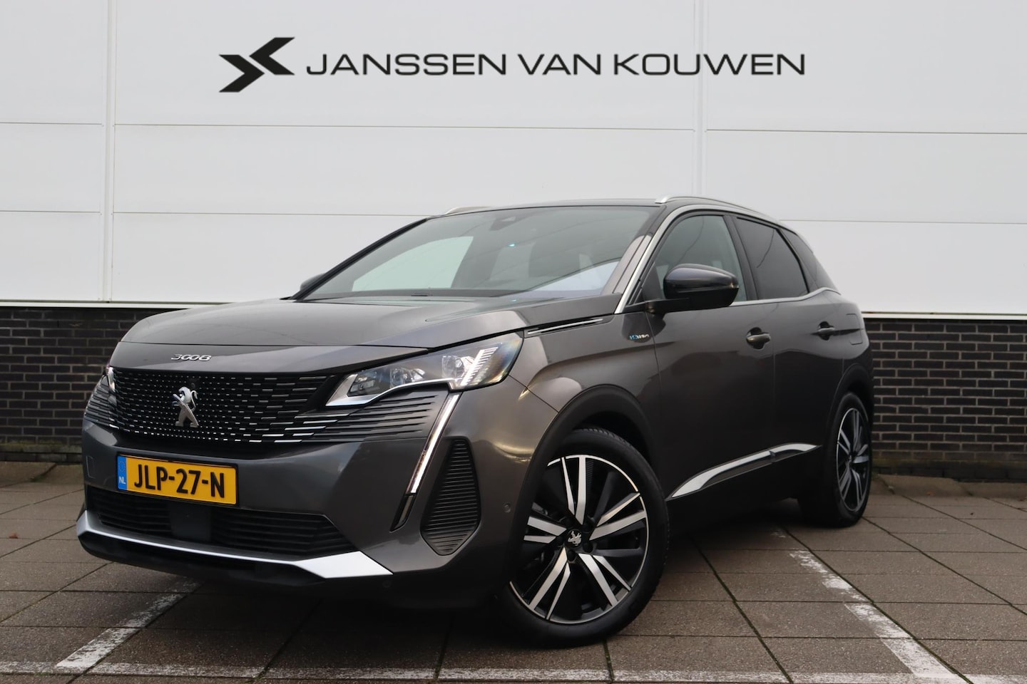 Peugeot 3008 - 1.6 HYbrid4 300 GT SOH 93% / Massage / FOCAL / Panoramadak / Trekhaak / Elektrische Achter - AutoWereld.nl