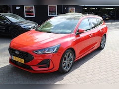 Ford Focus - 1.0 EcoBoost ST Line X - Panoramadak - trekhaak - Navi groot