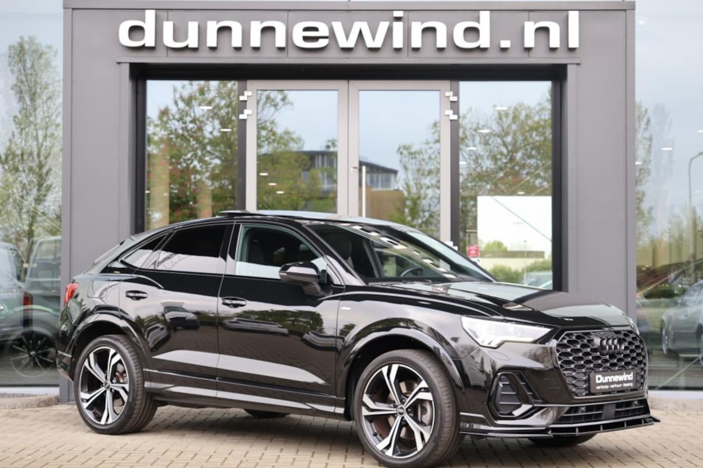 Audi Q3 Sportback - 45 TFSI e SPORTBACK*S-LINE*PANO*SFEER*LEER*KEYLESS*MATRIX*CARPLAY*ACC* - AutoWereld.nl