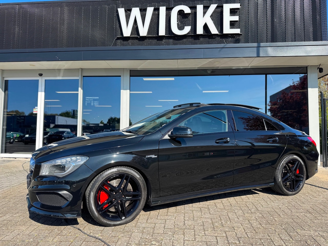 Mercedes-Benz CLA-Klasse - AMG 45 4MATIC Pano H&K Memory Leder - AutoWereld.nl