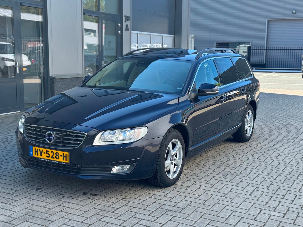 Volvo V70 - 2.0 D4 Inscription Edition 2.0 D4 Inscription Edition - AutoWereld.nl