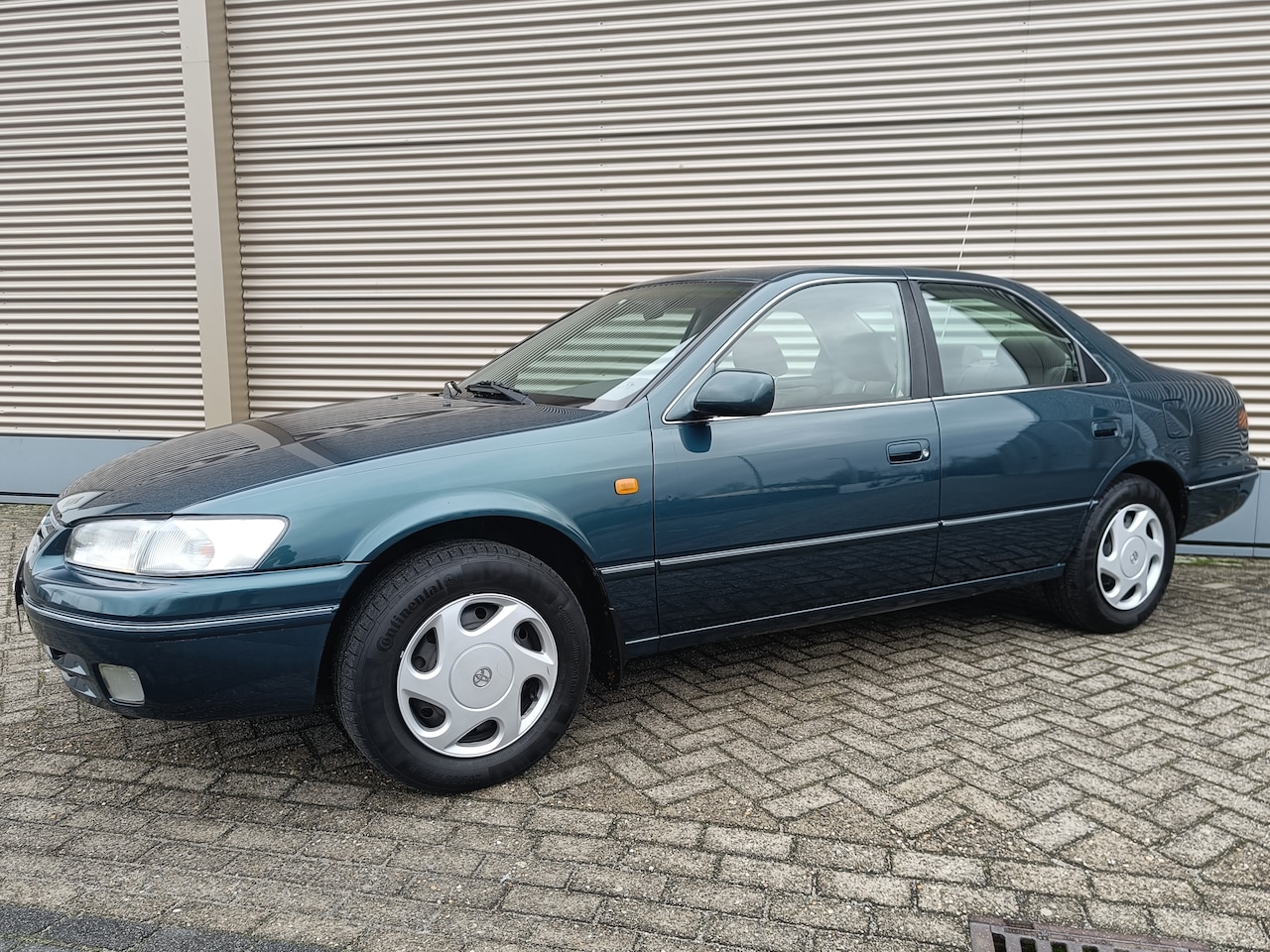 Toyota Camry - 2.2i Executive - AutoWereld.nl