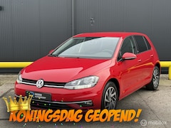Volkswagen Golf - 1.0 TSI Highline ACC | CARPLAY | TREKHAAK