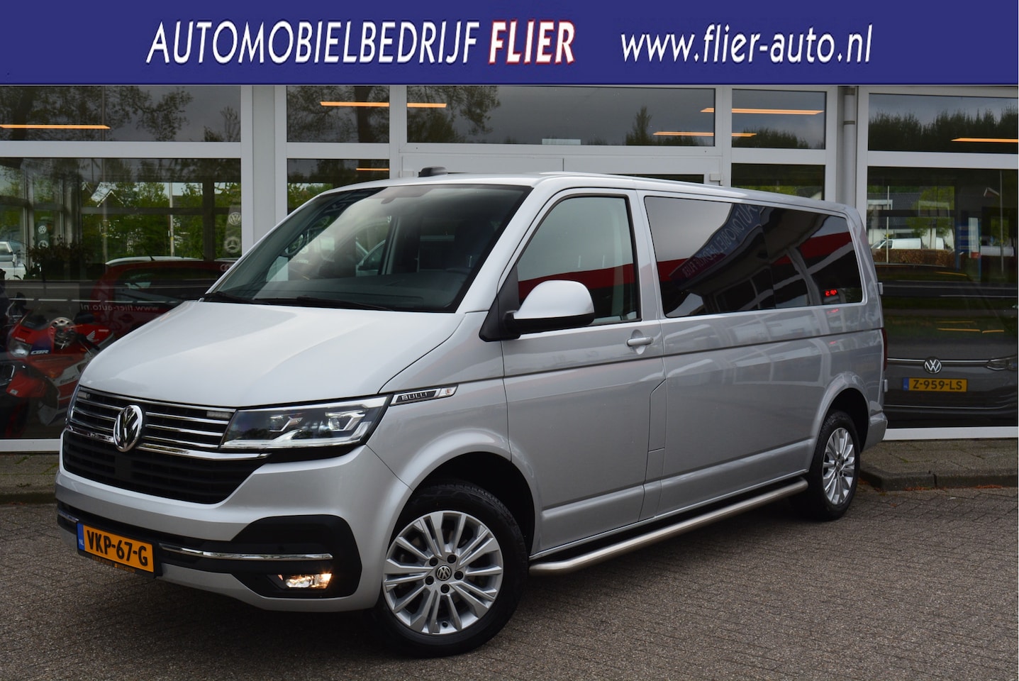 Volkswagen Transporter - Bulli 2.0 150PK TDI L2H1 DC | Dubbel Cabine | Nieuwstaat | Orig. NL | NAP - AutoWereld.nl