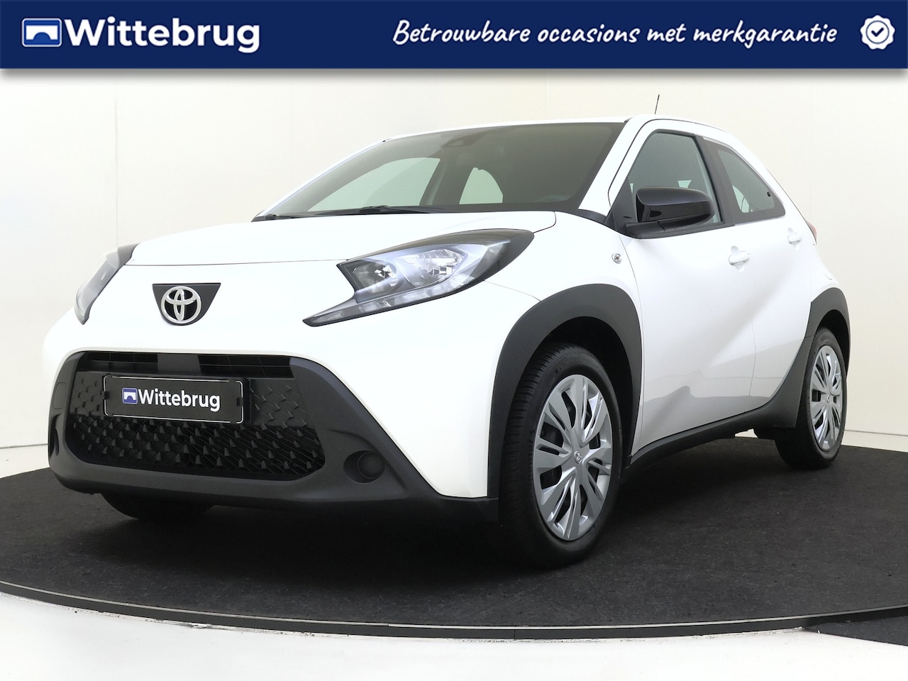 Toyota Aygo X - 1.0 VVT-i MT Play | Camera | Carplay | Airco | - AutoWereld.nl