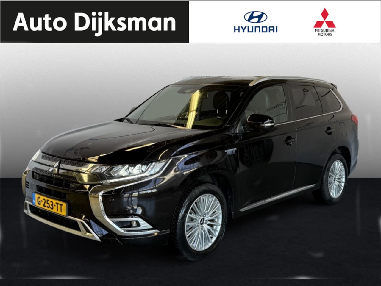 Mitsubishi Outlander - 2.4 PHEV Instyle+ 2.4 PHEV Instyle - AutoWereld.nl