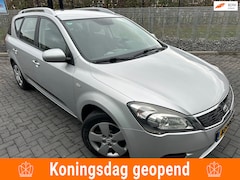 Kia Cee'd - 1.4 CVVT X-tra / Navi / Airco / NAP / Carplay