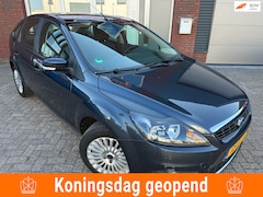 Ford Focus - 1.8 Limited / 1e Eig / Navi / PDC / Clima / NAP / Cruise
