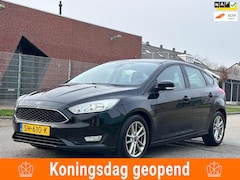 Ford Focus - 1.0 Lease Edition Navigatie*Cruise*Clima*NAP*Parkeersensoren*LM velgen