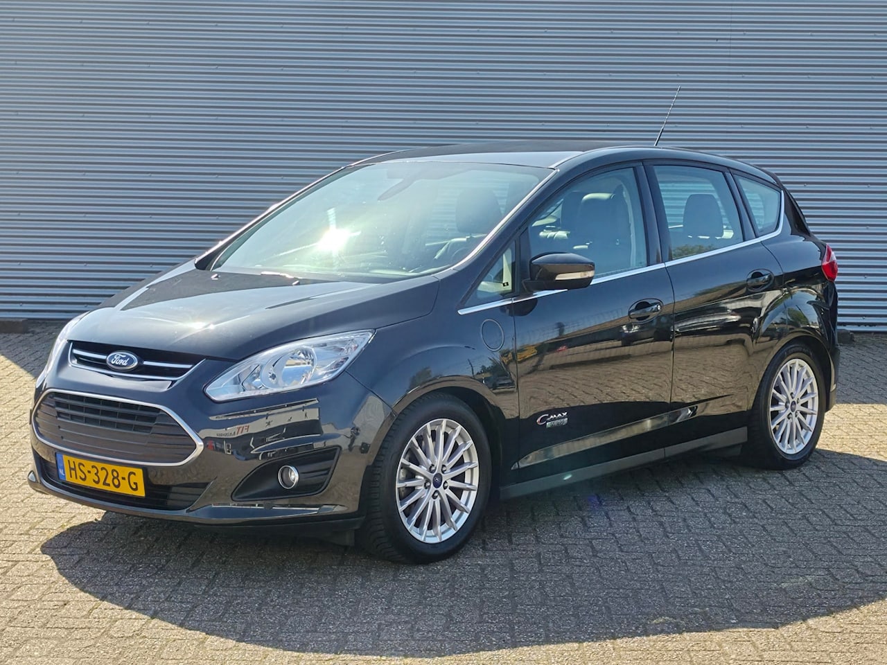 Ford C-Max - 2.0 Plug-in Hybrid Titanium Pano Leder Stoelverwarming - AutoWereld.nl