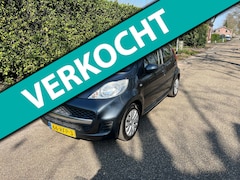 Peugeot 107 - 1.0-12V XS airco apk tot maart 27