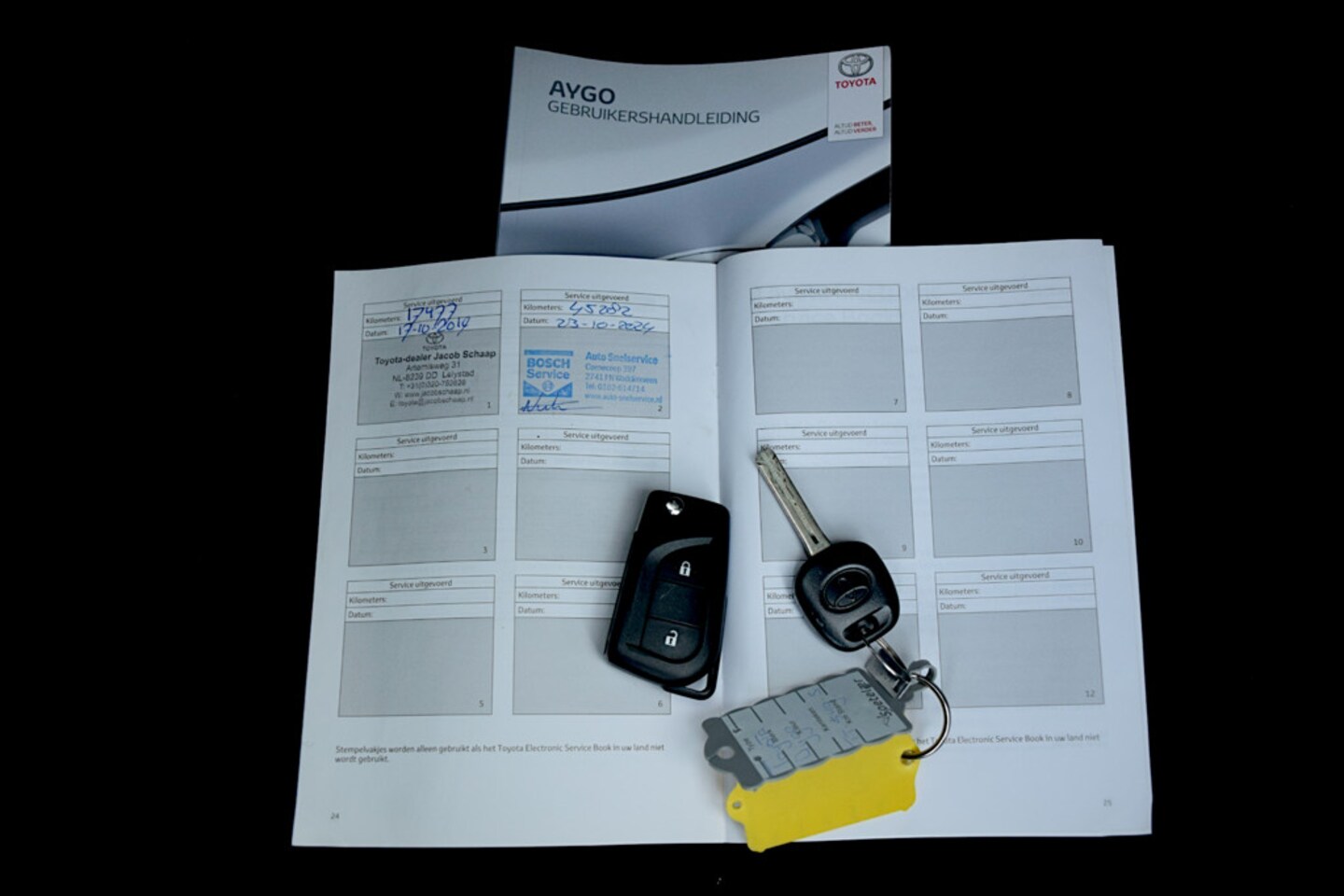 Toyota Aygo - 1.0 VVT-i x-fun 1.0 VVT-i x-fun, Airco, NAP, 5-drs, Bluetooth, LED