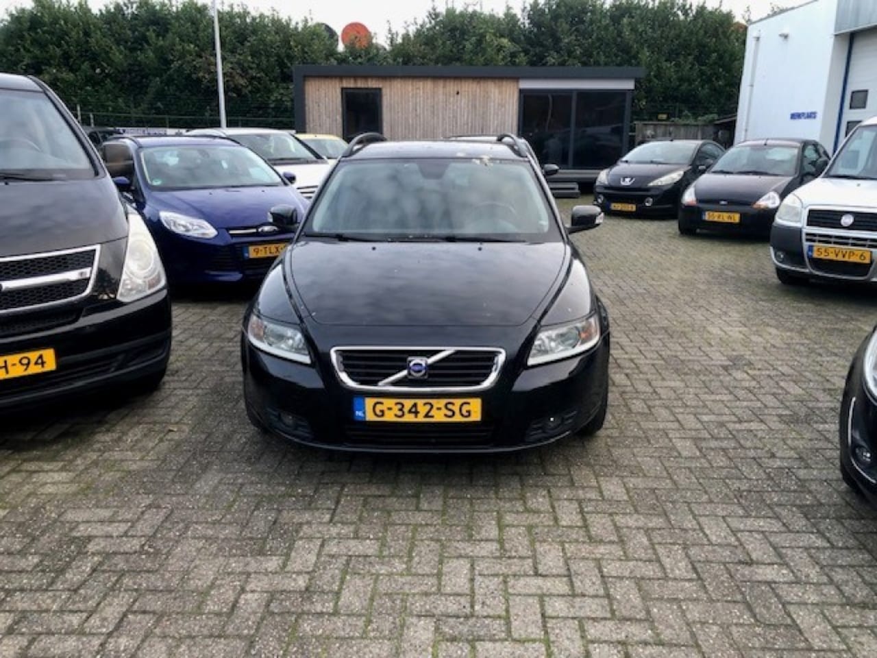 VOLVO V50