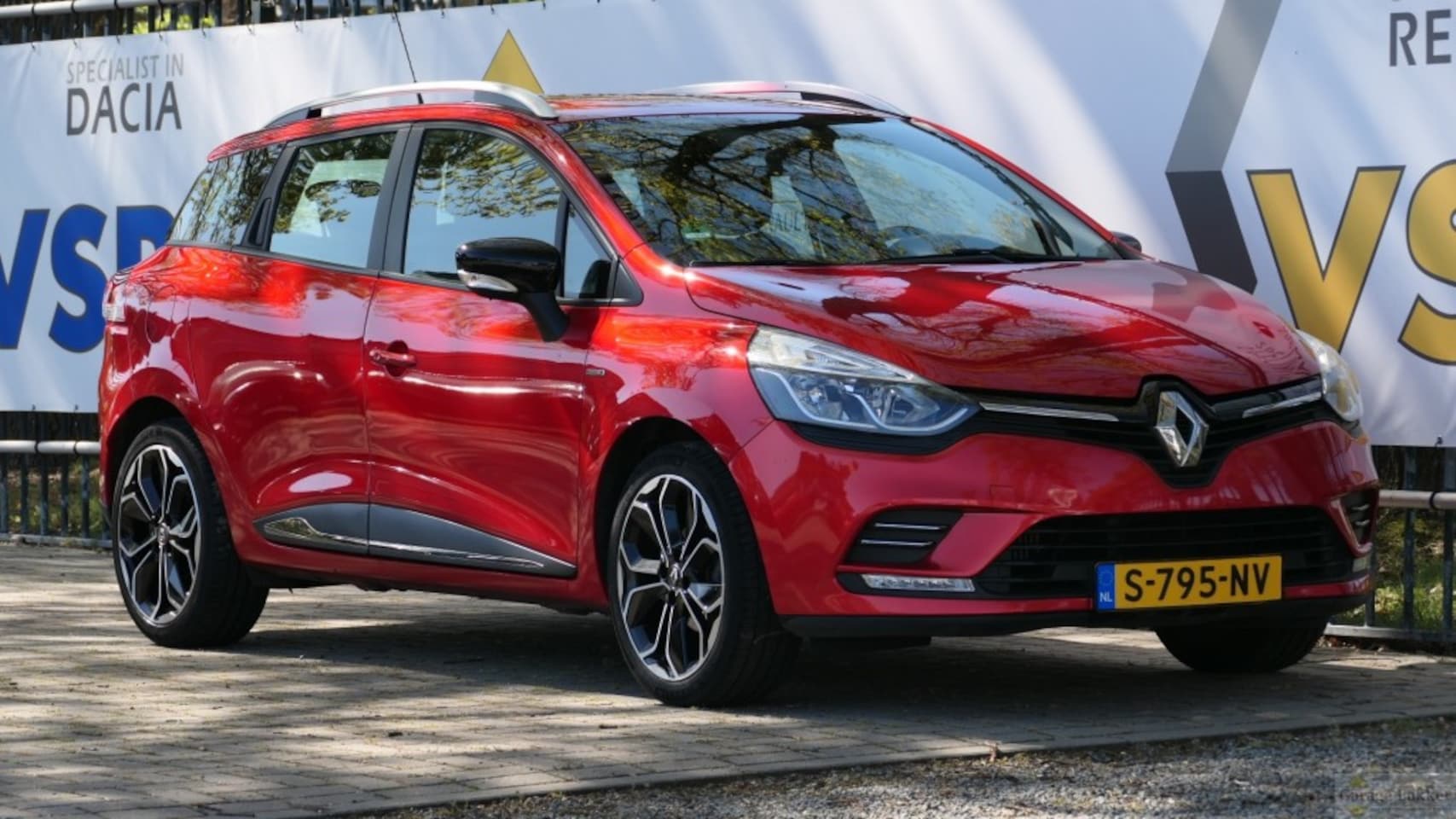 Renault Clio Estate - Estate TCe 75 Limited - AutoWereld.nl