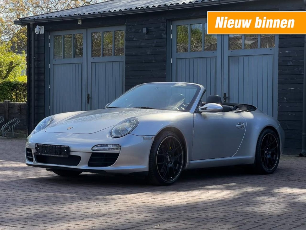 Porsche 911 Cabrio - Carrera 3.6L Cabrio - Artic Silver Metallic - 6 speed Manual - Just Arrived - AutoWereld.nl