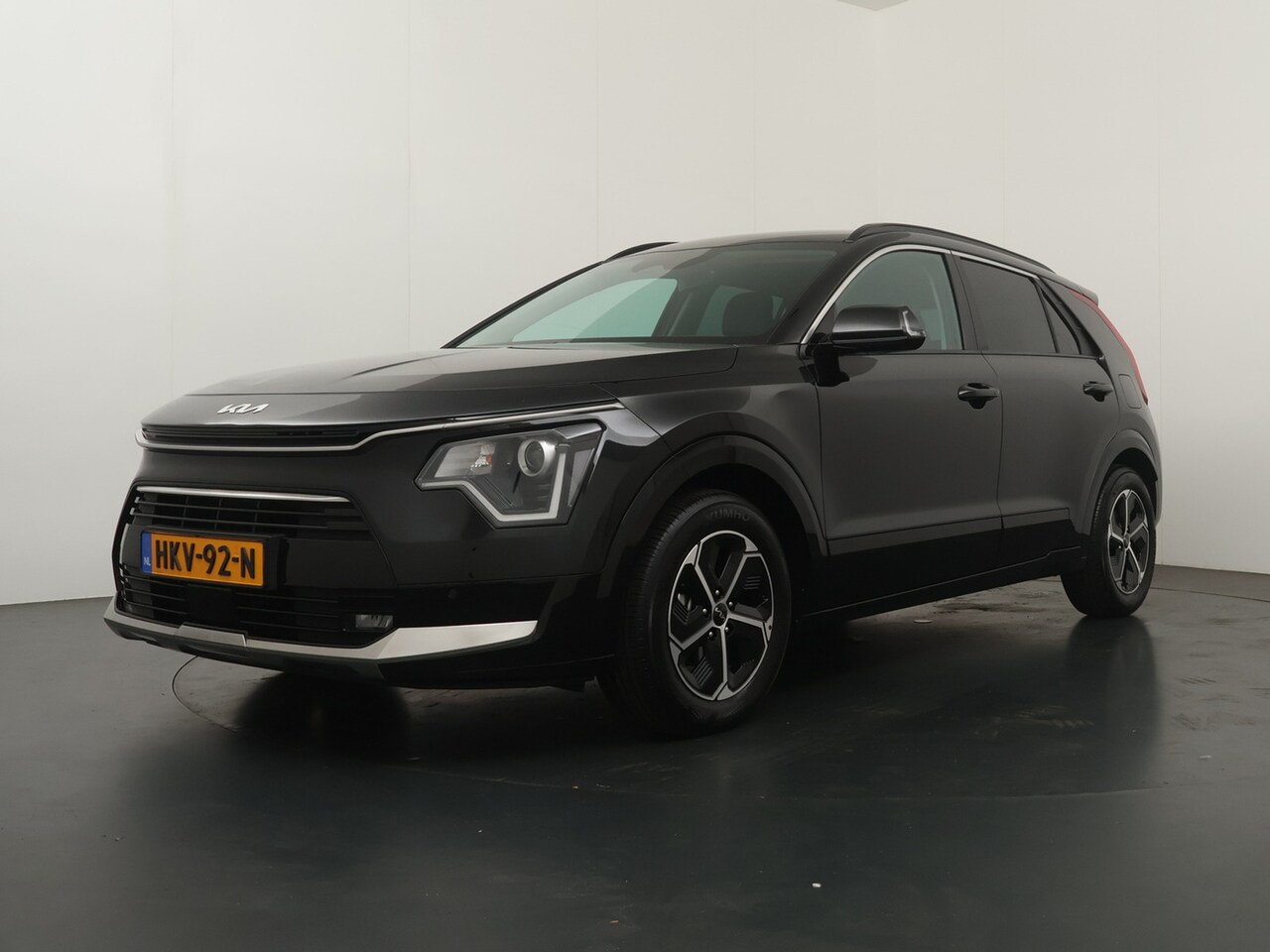 Kia Niro - 1.6 GDi Hybrid DynamicLine Navigatie - Achteruitrijcamera - Apple & Android Carplay - Clim - AutoWereld.nl