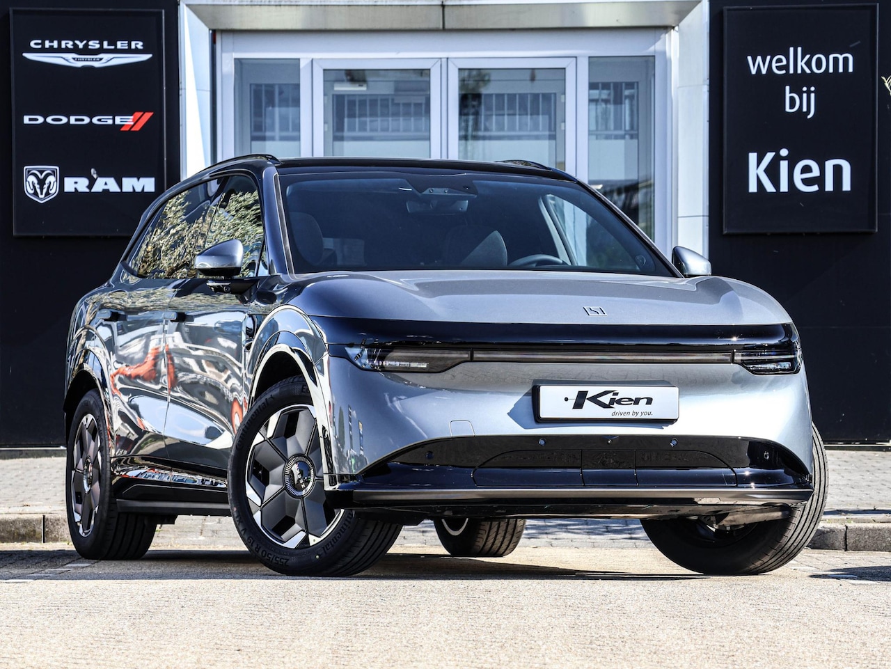 ZEEKR 7X - Core 75 kWh 480 km actieradius | 480KW snelladen | 10-80% in 13 min | Pano-dak | 20" | - AutoWereld.nl