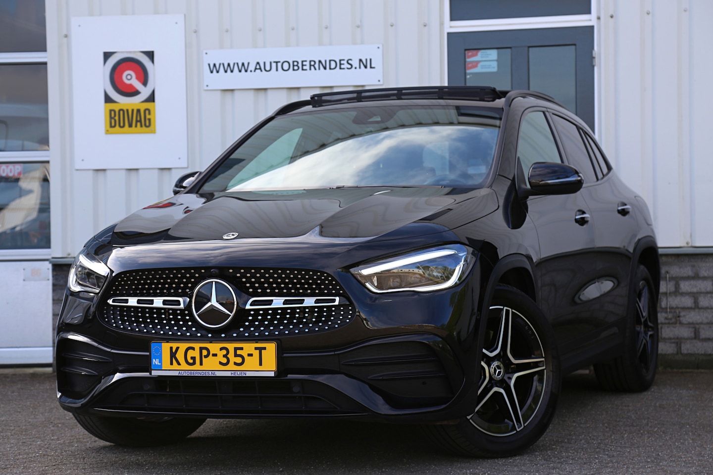Mercedes-Benz GLA-Klasse - 250 e AMG Line*Perfect Onderh.*Pano/Elek. Trekhaak/Night/Sfeer/LED/DAB/Keyless Entry+Go/Ca - AutoWereld.nl
