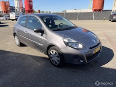 Renault Clio - 1.5 dCi Authentique