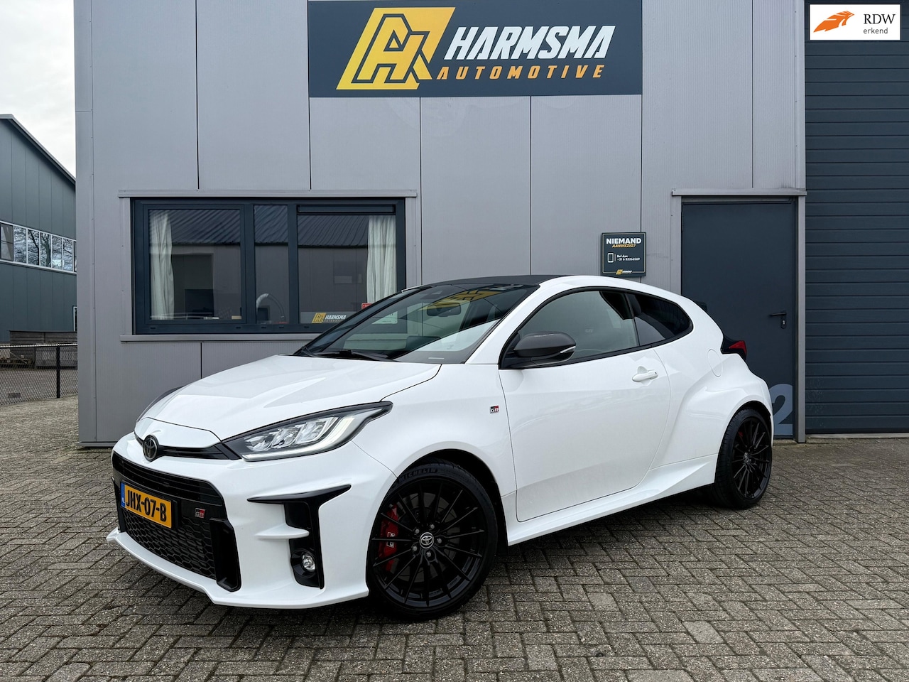 Toyota Yaris - 1.6 GR Performance |Dealer onderhouden (fabrieks garantie)|Sperdifferntieel|Bastuck kleppe - AutoWereld.nl