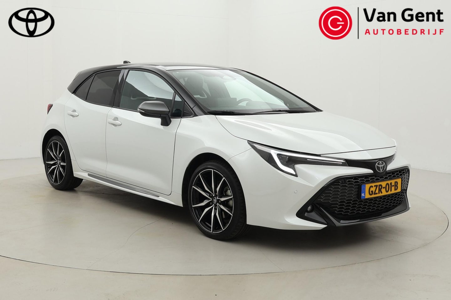 Toyota Corolla - Hybrid 200 Business GR Sport Plus | Leder | Dodehoek detectie | Head-up display | JBL | St - AutoWereld.nl