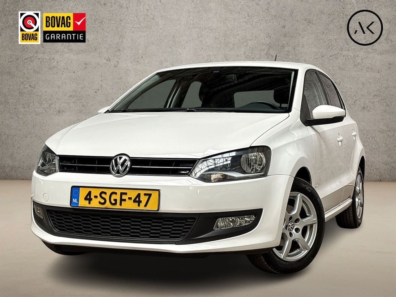 Volkswagen Polo - 1.2 TSI Sportline (5 DEURS, AIRCO, CRUISE, PARKEERSENSOREN, GETINT GLAS, SPORTSTOELEN, LM - AutoWereld.nl
