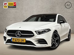Mercedes-Benz A-klasse - 180 AMG Sport Automaat (SCHUIFDAK, SFEERVERLICHTING, GROOT NAVI, LEDER/ALCANTARA, CAMERA,