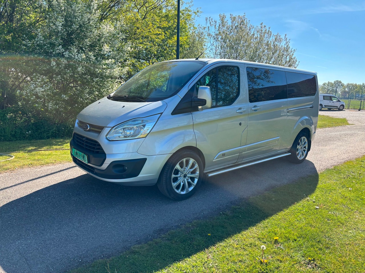 Ford Transit Custom - 290 2.2 TDCI L2H1 Anniversary Edition DC 290 2.2 TDCI L2H1 Anniversary Edition DC BTW auto ex btw - AutoWereld.nl