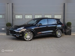 Porsche Cayenne - 3.0 S E-Hybrid|Sport-Chrono|Luchtvering|ACC|BOSE|PANO