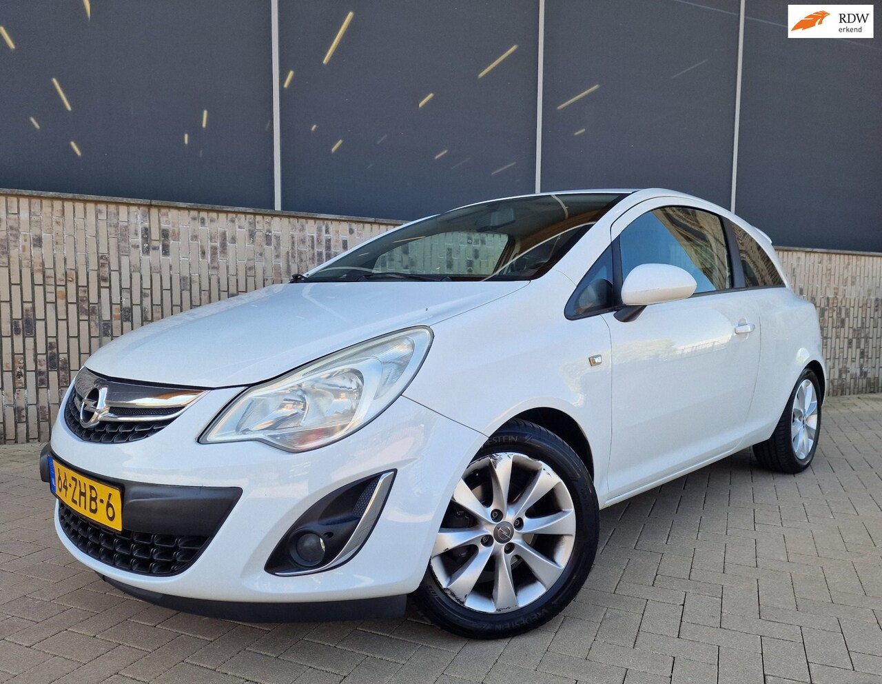 Opel Corsa - 1.2 EcoFlex Anniversay LPG AIRCO 2 X SLEUTELS - AutoWereld.nl