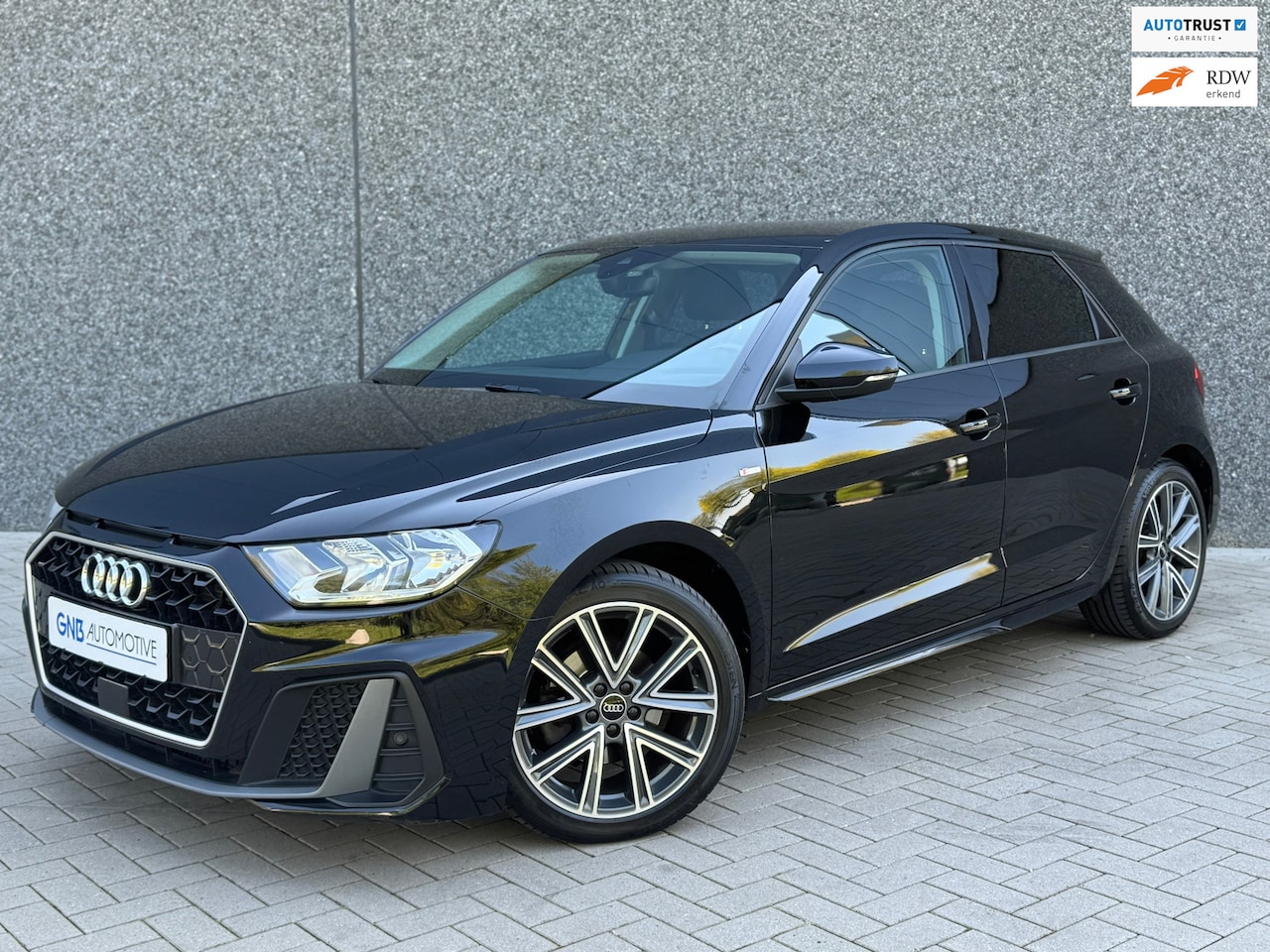 Audi A1 Sportback - 30 TFSI S-Line | Cruise control | Rijstrook assistent | Parkeersensor V+A | Navigatie | Cl - AutoWereld.nl