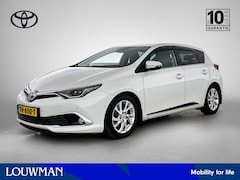 Toyota Auris - 1.8 Hybrid Executive | Parkeersensoren | Navigatie | Cruise Control