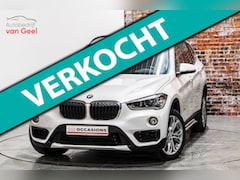 BMW X1 - SDrive20i | Panoramadak | Comfort Access pakket | Park Assist Pack