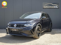 Volkswagen Tiguan - 1.4 TSI eHybrid R-Line Business+ 1e Eig / Dealeronderh / Blackstyle / IQ light / Camera /