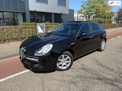 Alfa Romeo Giulietta - 1.4 T Progression Cruise/Climate-Control Panorama-Dak