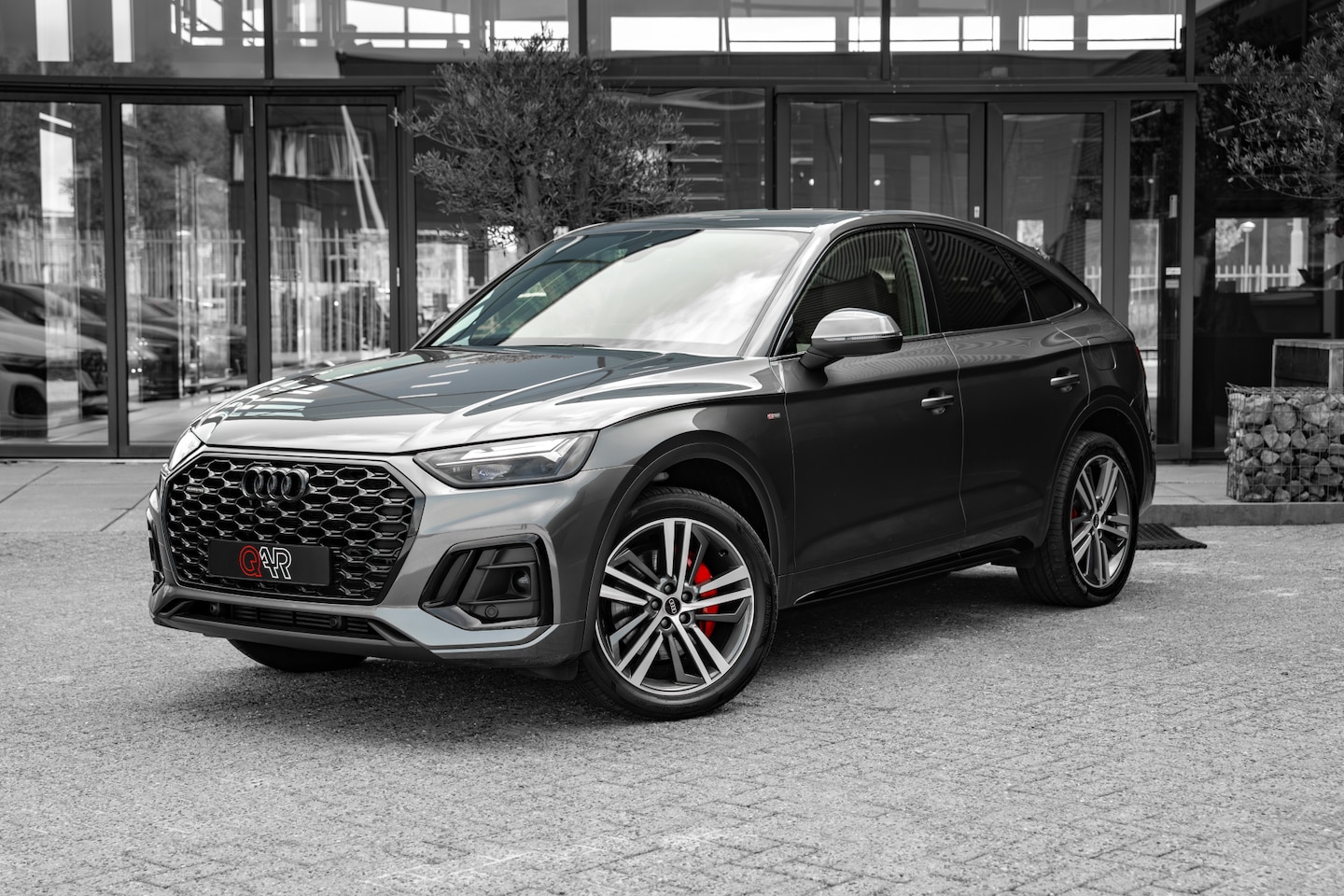 Audi Q5 Sportback - 50 TFSI e S edition | Keyless | Optiekpakket zwart plus | Parkeerhulp plus | 20" | Ambient - AutoWereld.nl