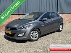 Hyundai i30 - 1.6 GDI Business Edition Ecc/Camera/Trekhaak/Lmv/Navigatie