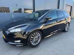 Ford Focus Wagon - 1.0 ST-Line Night Edition