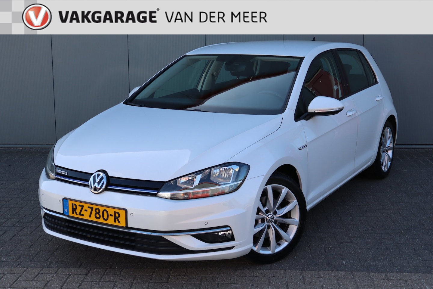 Volkswagen Golf - 1.5 TSI Highline Digitaal dashboard | Apple Carplay | Adaptive Cruise - AutoWereld.nl