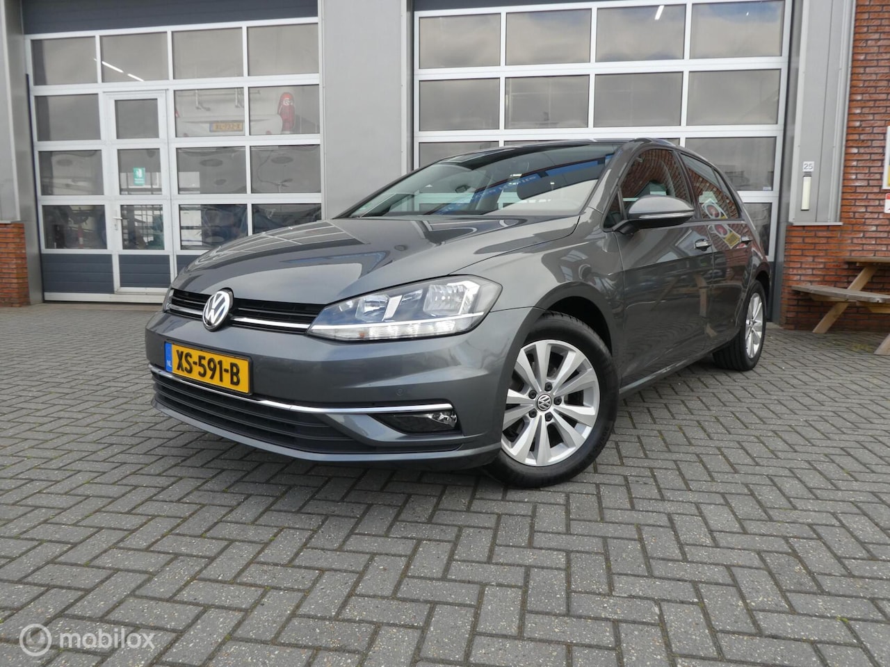 Volkswagen Golf - 1.0 TSI Comfortline| NAP| Climate| Pdc| Trekhaak - AutoWereld.nl