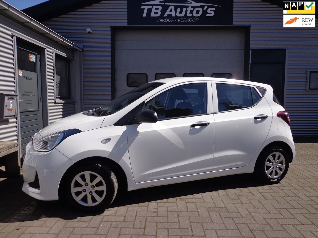 Hyundai i10 - 1.0i i-Motion 5-DRS !! AIRCO !! - AutoWereld.nl