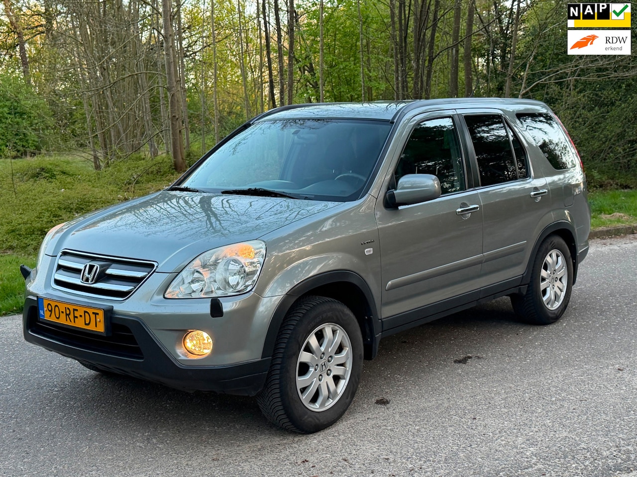 Honda CR-V - 2.0i ES 2005 i-VTEC Topstaat Airco Cruise 4x4 - AutoWereld.nl